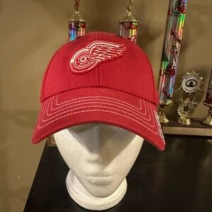 ⭐️ 5/$20 47 NHL Detroit Red Wings Hat